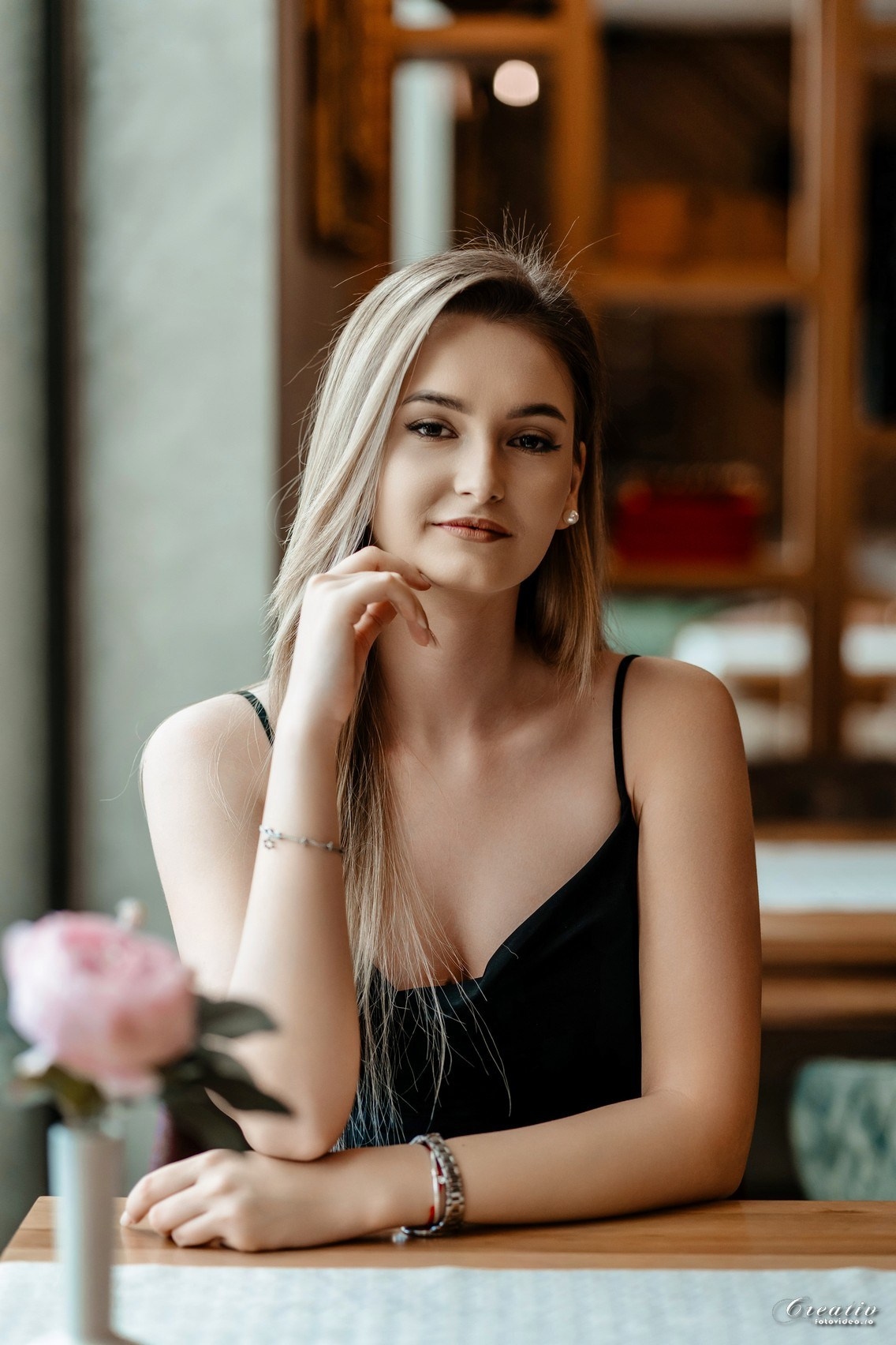 Oferta albume absolvenți 2026. Fotograf nuntă Bistrița | fotograf botez | Creativ Foto Video | Vasile Mizgan