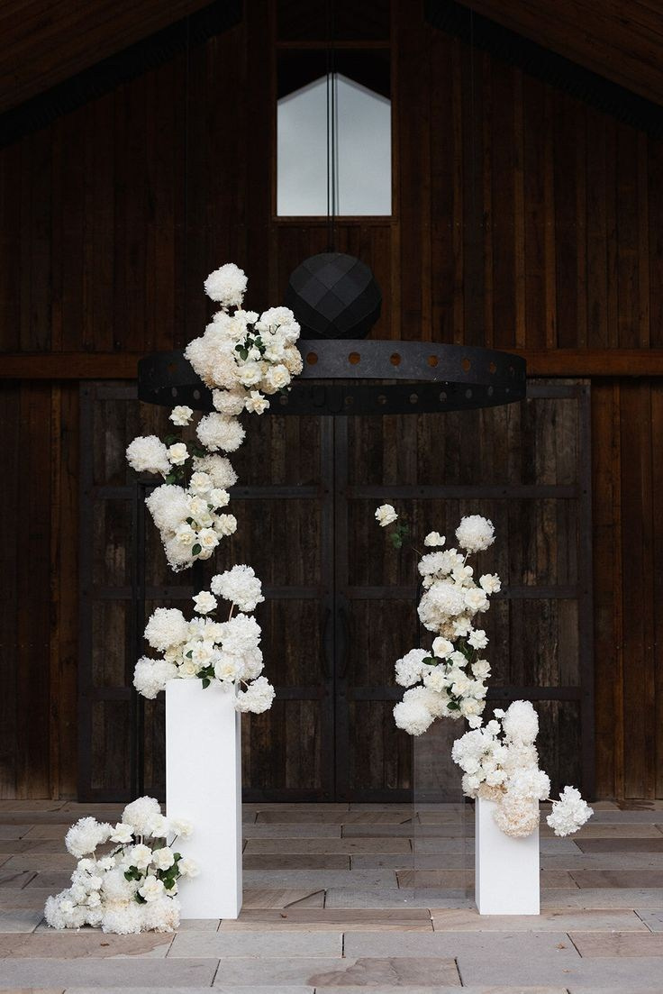Wedding arch of flowers. Главная