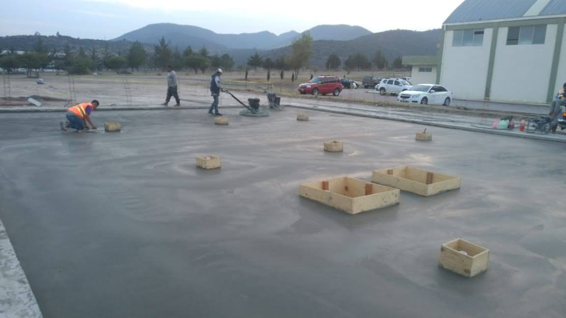 Calles, Pisos y Banquetas. Grupo DECOCO