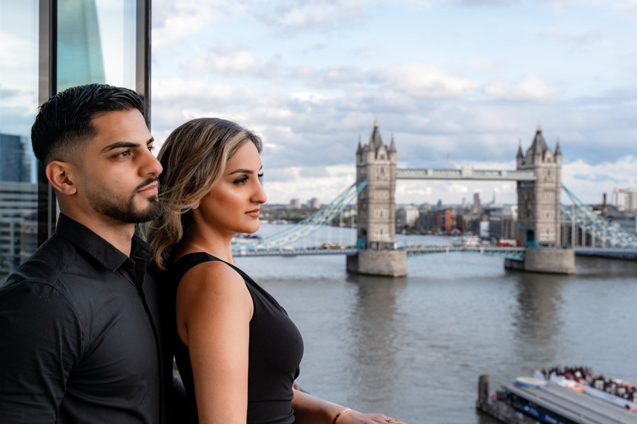 Proposal Cheval Three Quays. Tonya Kyrylenko photographer in London