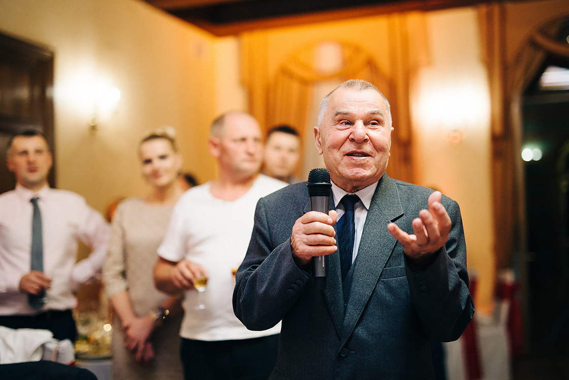 Фотосъемка свадебного венчания в церкви. Свадебный фотограф в Риге Юрий Кор