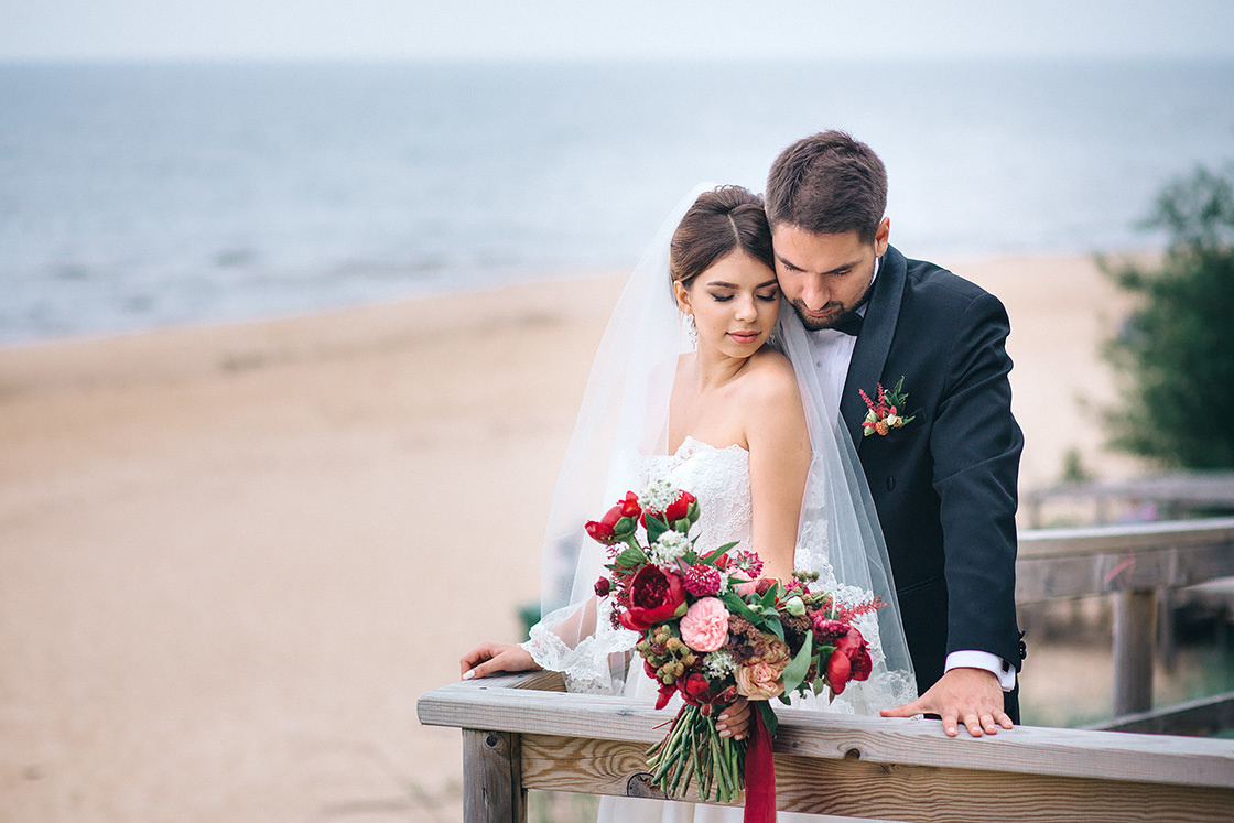 Kāzu fotografēšana Saulkrastos un Rīgā. Kāzu fotogrāfs Rīgā Yury Kor