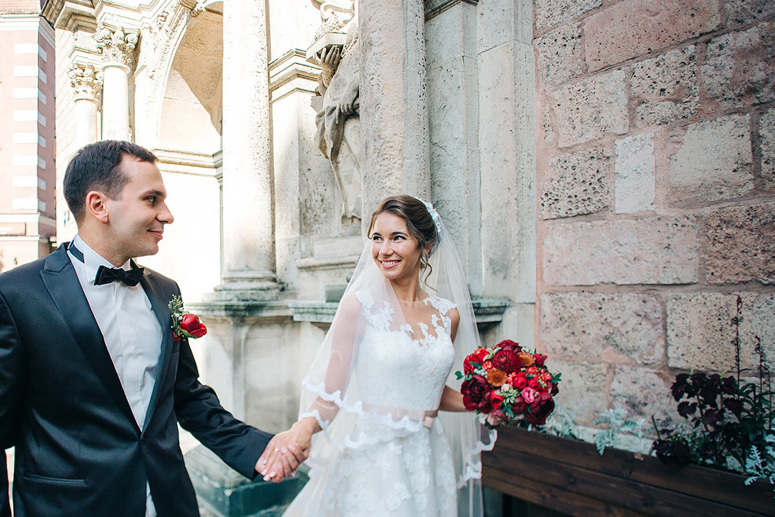 Фотосъемка свадебного венчания в церкви. Свадебный фотограф в Риге Юрий Кор