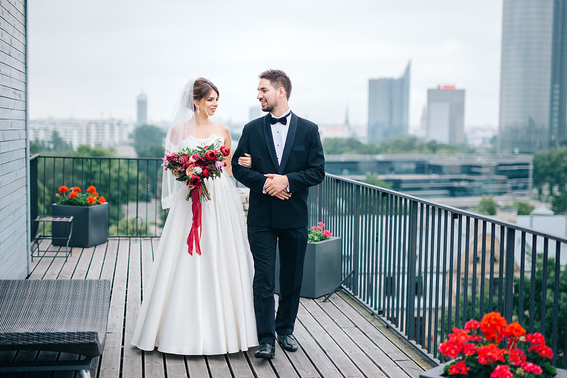 Kāzu fotografēšana Saulkrastos un Rīgā. Kāzu fotogrāfs Rīgā Yury Kor