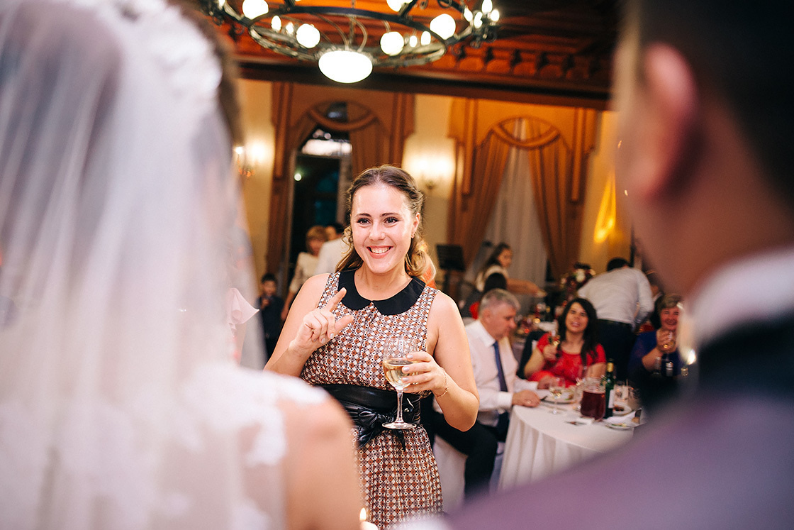 Фотосъемка свадебного венчания в церкви. Свадебный фотограф в Риге Юрий Кор