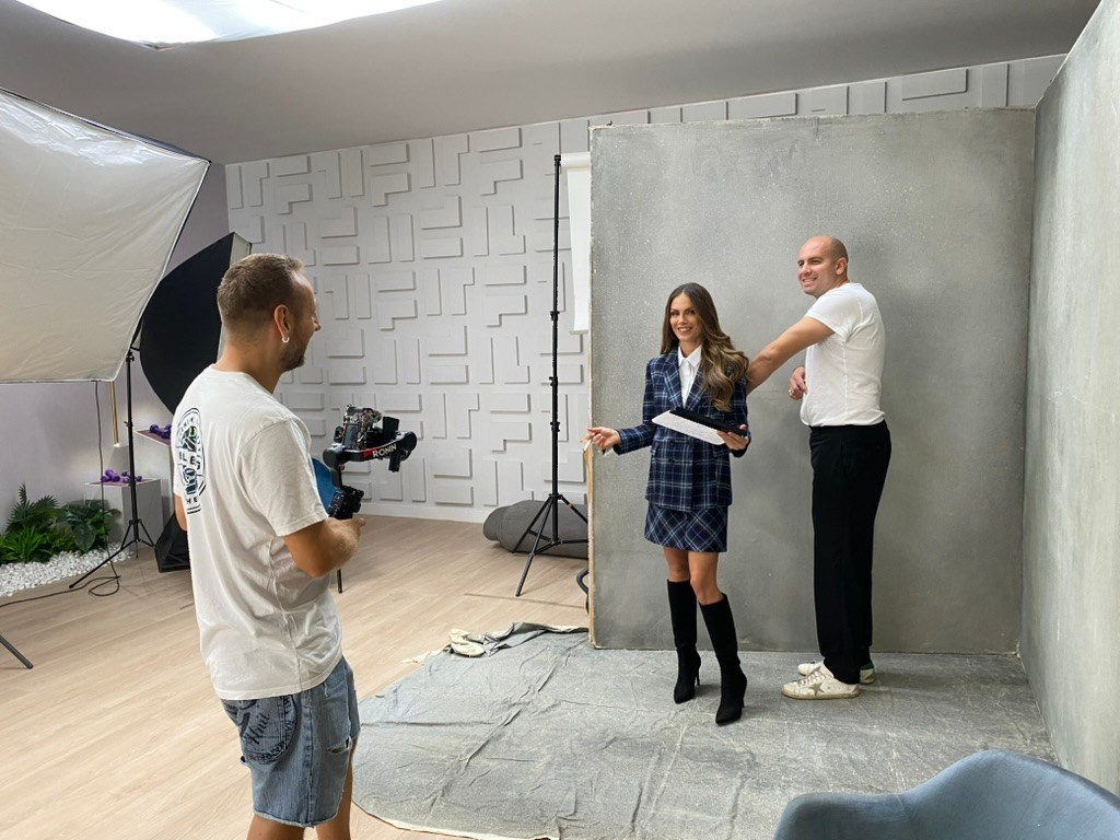 Studio Photogenic. Commercial and studio photographer in Belgrade