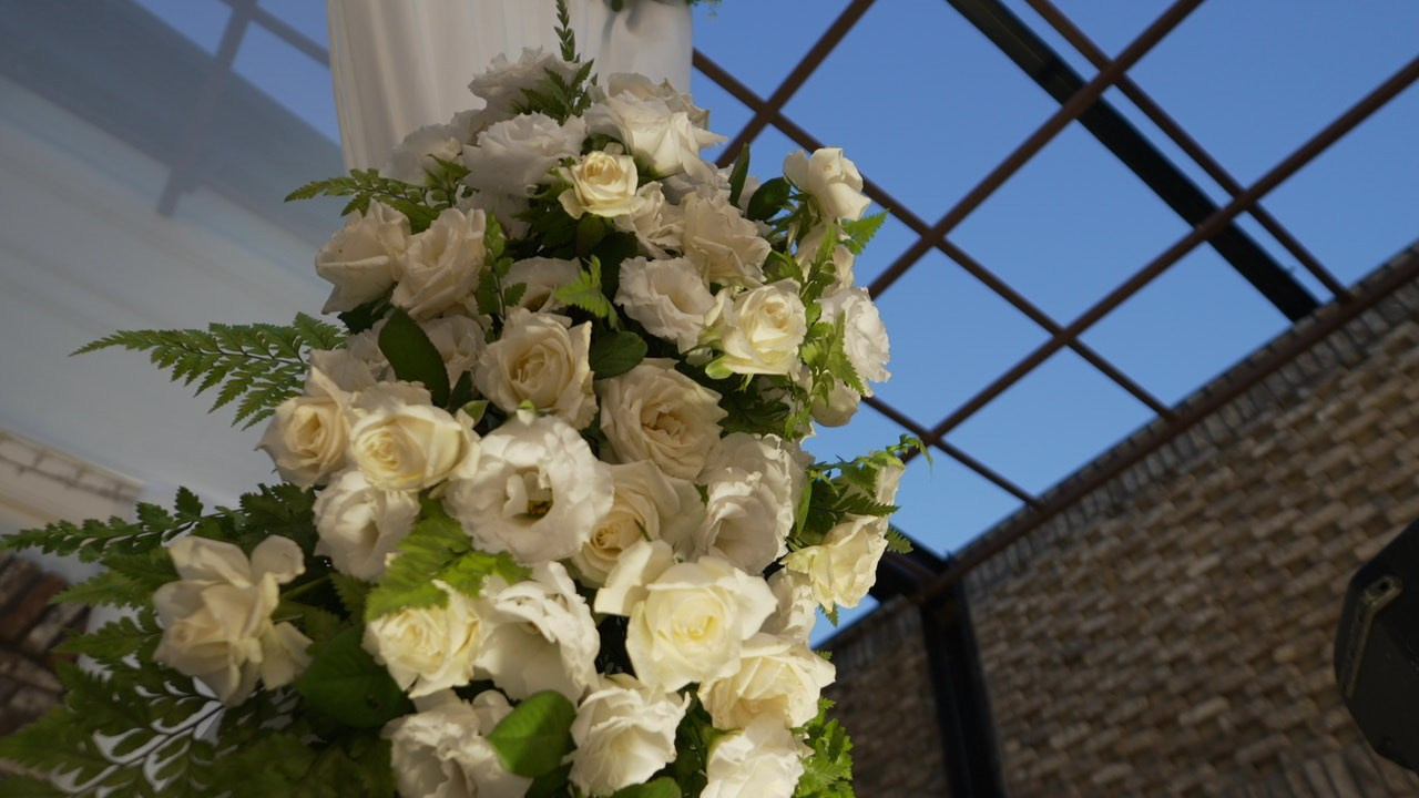 VIA / BASICO. Wedding and events photographers Studio Shalom