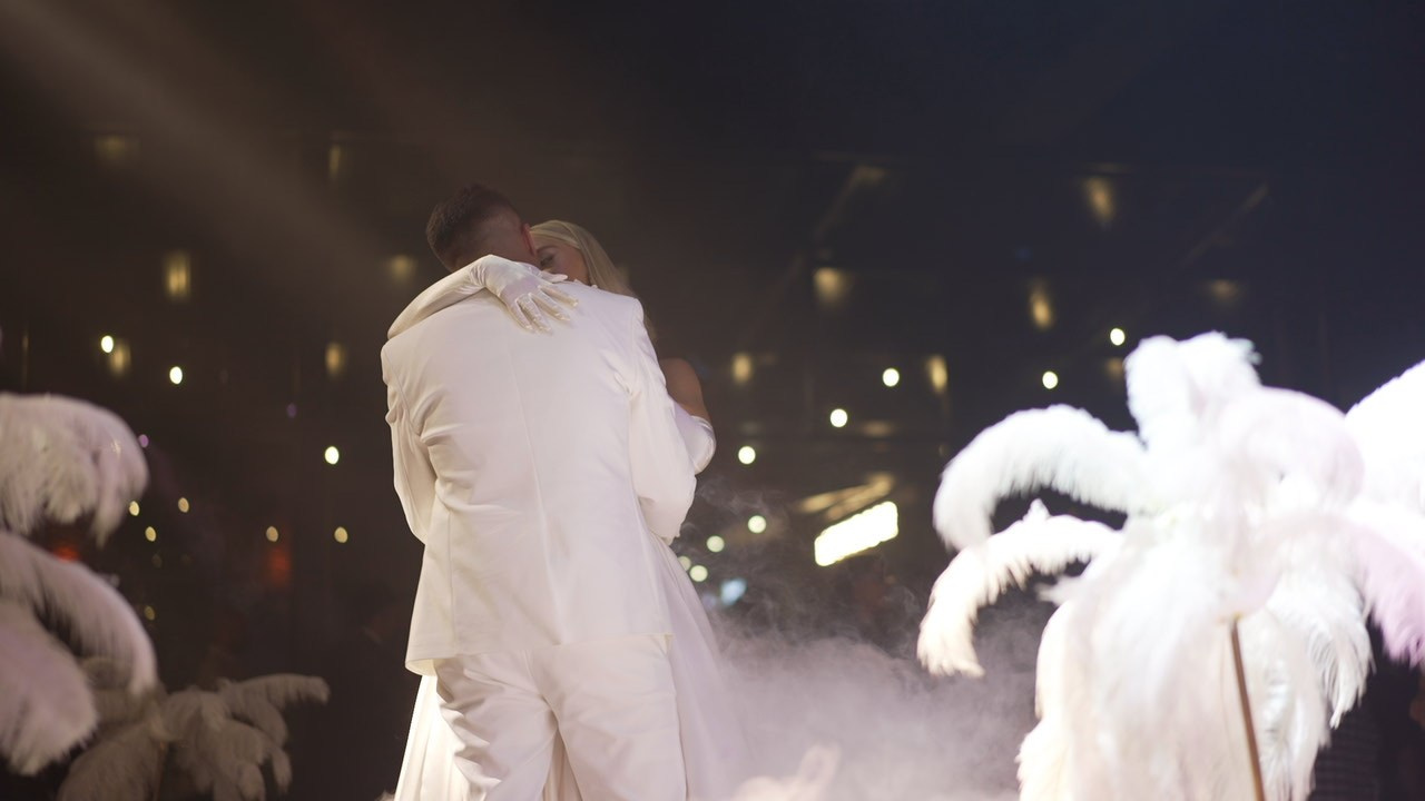 VIA / BASICO. Wedding and events photographers Studio Shalom