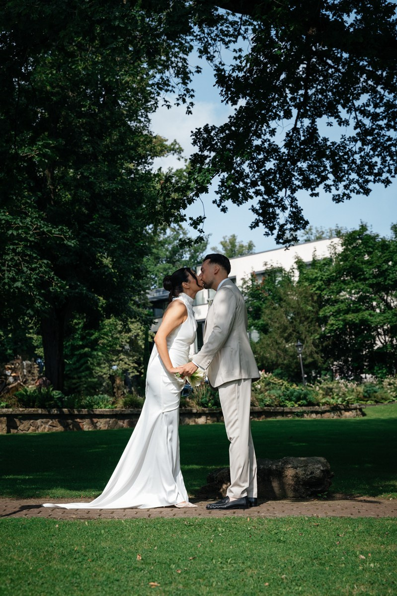 first kiss of bride and groom