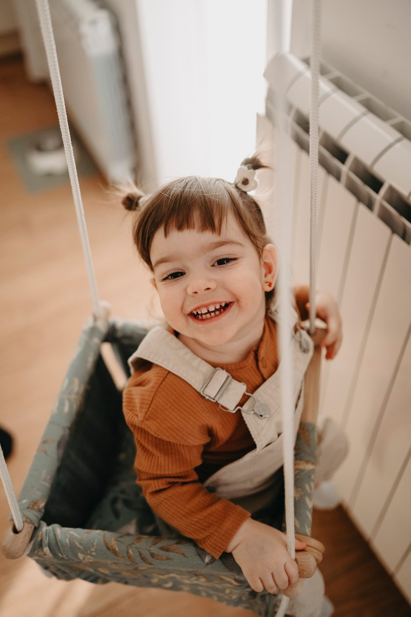 Natasa, Ema i Lazar — porodicno fotografisanje kod kuce. Deciji i porodicni fotograf u Beogradu Oksana Skendzic