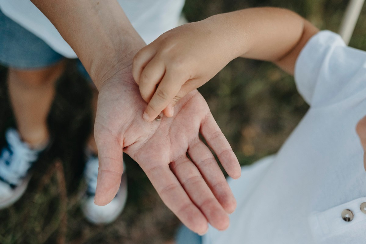 Basici / porodicno fotografisanje u prirodi. Deciji i porodicni fotograf u Beogradu Oksana Skendzic