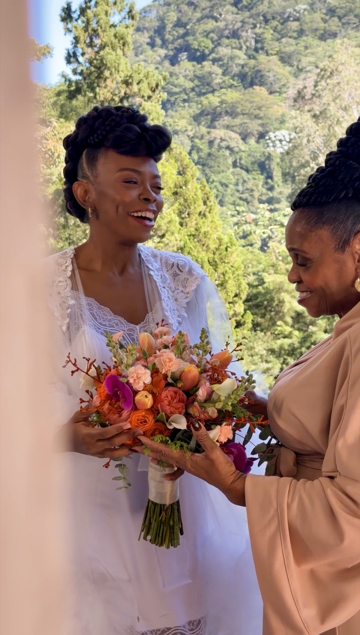 Casamento Vanessa & Wellington no Château do Lago | Santier Stories