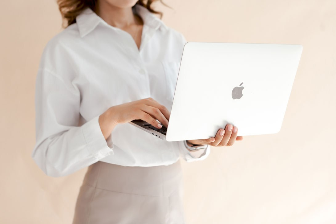 Julia. Dla strony internetowej marketingowca. Fotograf w Krakowie i Europie