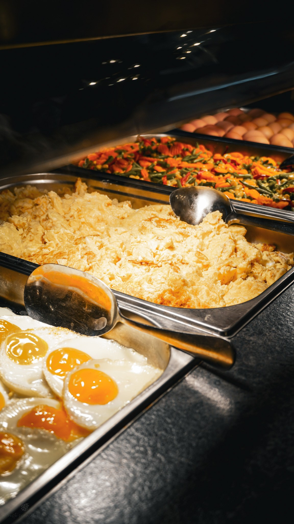 Bacolux Koralyo. Creste si calatoreste