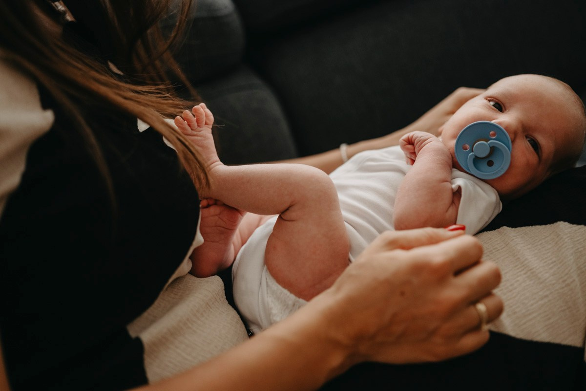 Dobrodosao, Vukane / fotografisanje bebe kod kuce. Deciji i porodicni fotograf u Beogradu Oksana Skendzic