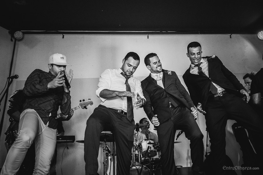 Casamento de Márcia e Marcos na Casa de Chá em Aldeia Pernambuco. Casamento ao ar livre. EntreOlhares Fotografia e Filmagem de Casamentos em Recife/PE e João Pessoa/PB — Momentos únicos eternizados com sensibilidade