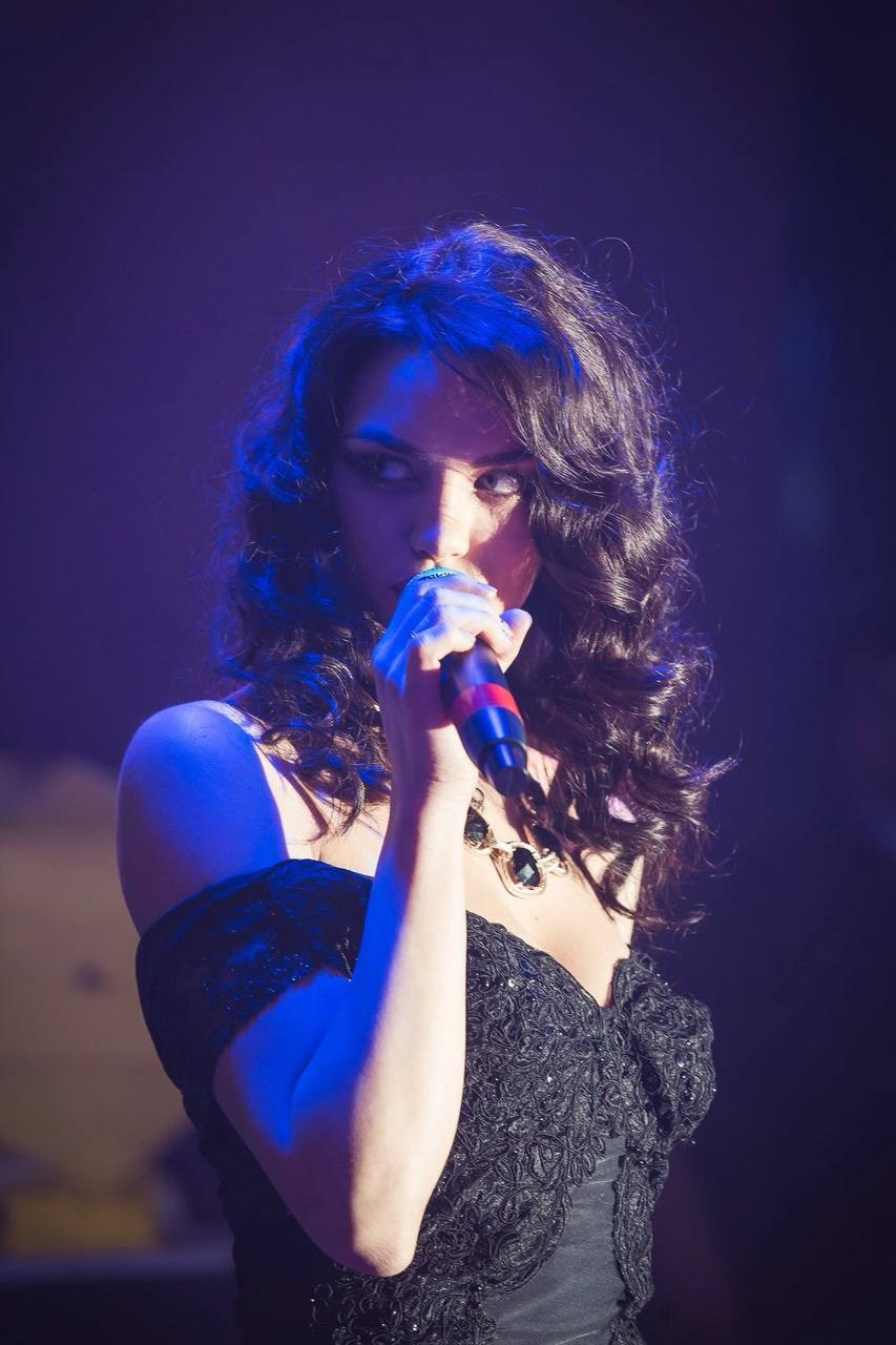 День Рождения клуба Impress Кемерово, Россия 130 человек. Ведущая Москва Елена Чайка