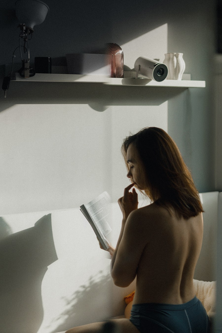 Emilia. Sesja w domu i ogrodzie. Fotograf w Krakowie i Europie