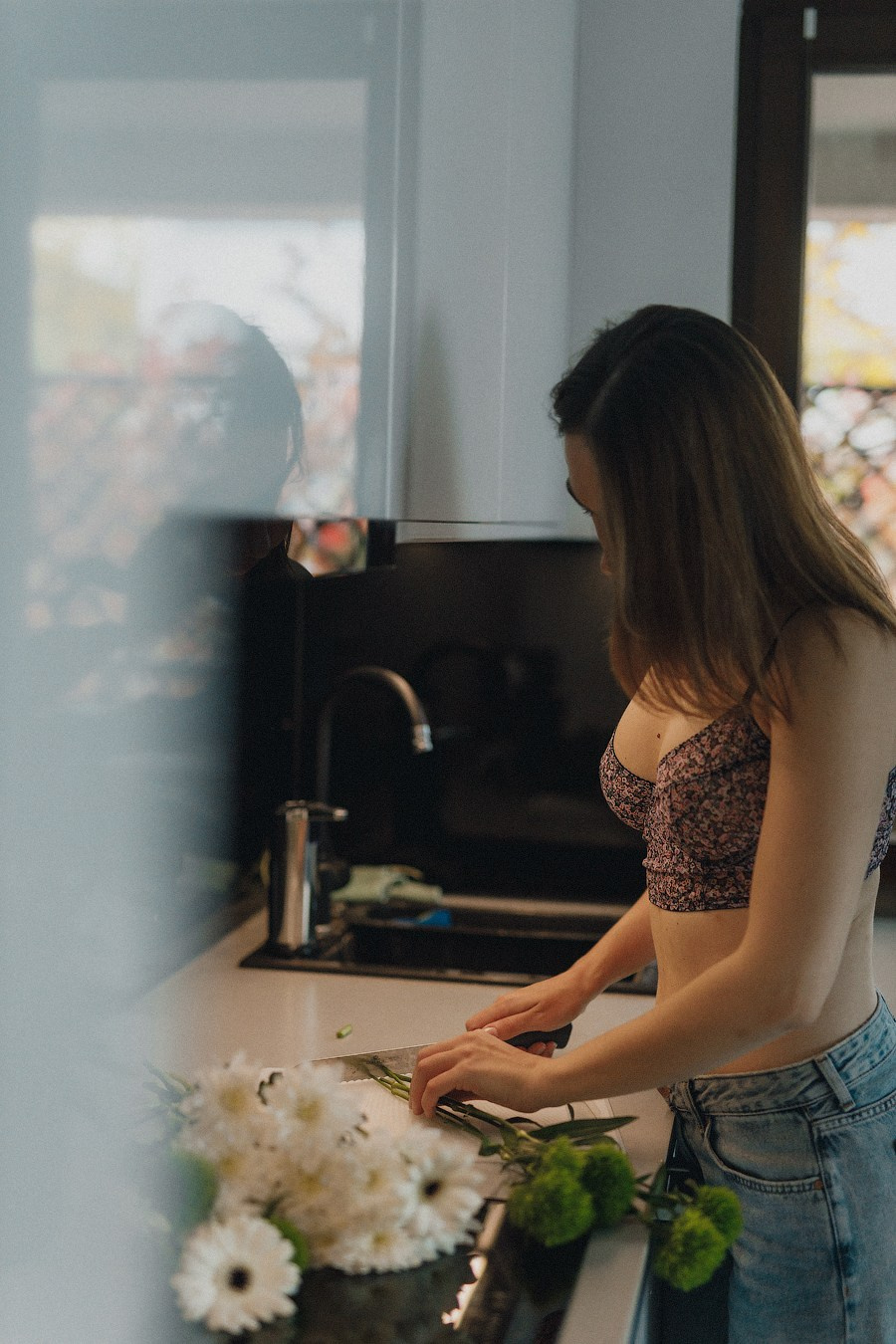 Emilia. Sesja w domu i ogrodzie. Fotograf w Krakowie i Europie