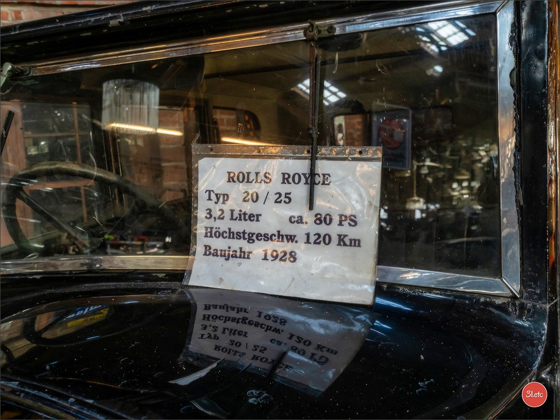 Удивительное место - частный музей старинного хлама - Fahrzeugmuseum. Photographe à Strasbourg | Portraits, Studio, Enfants, Événements