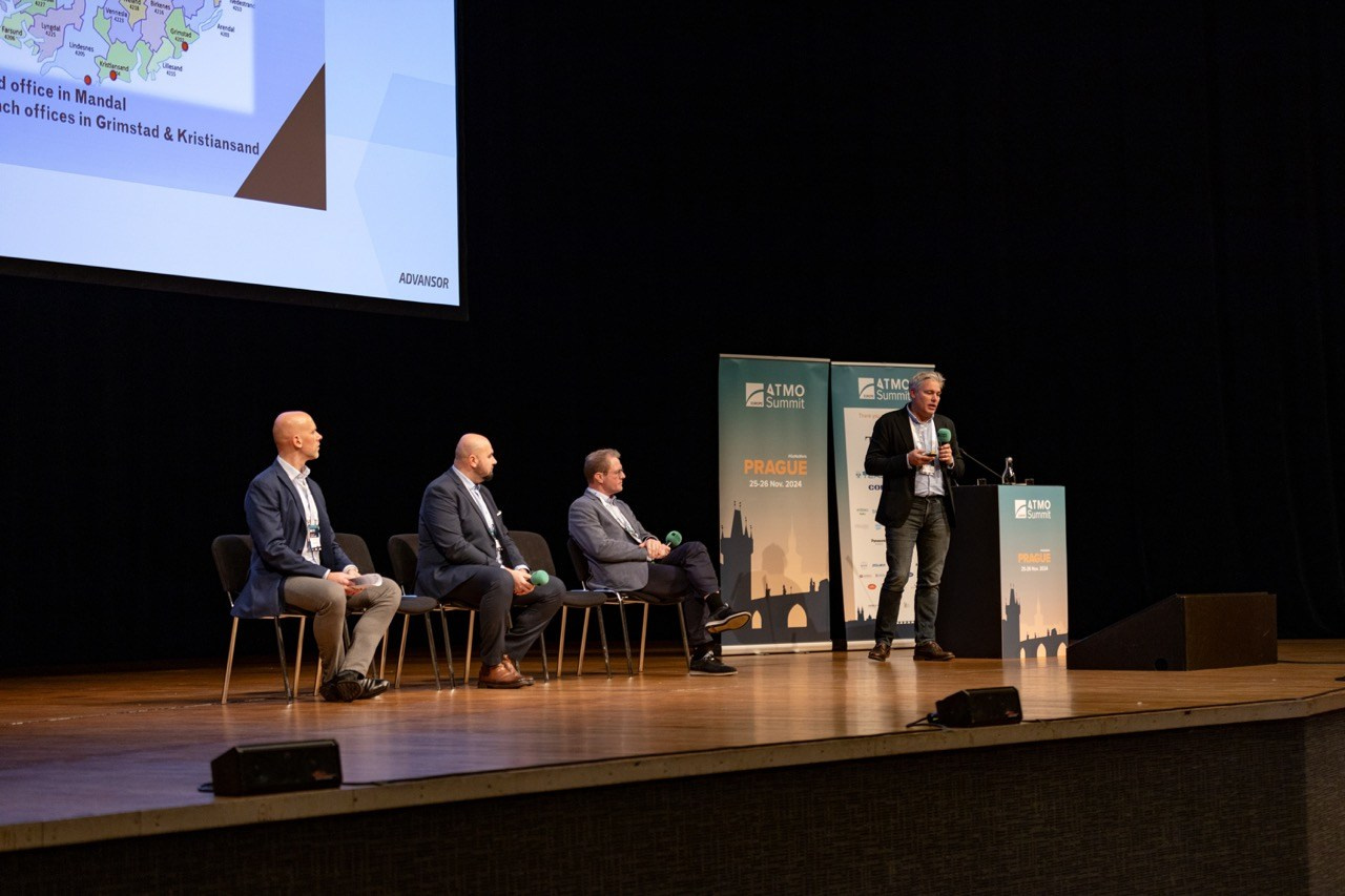 Dana Lišková - Event Photographer Prague - event photography  - conference photography - corporate events - corporate photography