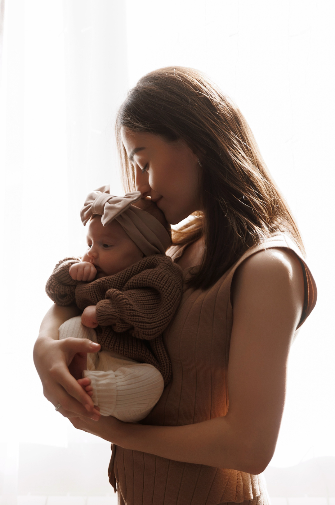 MATERNITY & NEWBORN professional Photography by Irene Chaikeen. Irene Chaikeen | Maternity and newborn photoshoot in Essex/London