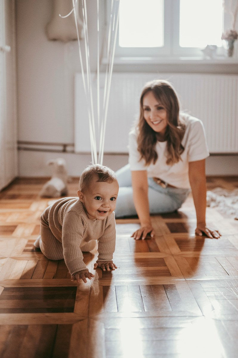 Filipova prva proslava rodjendan kod kuce. Deciji i porodicni fotograf u Beogradu Oksana Skendzic