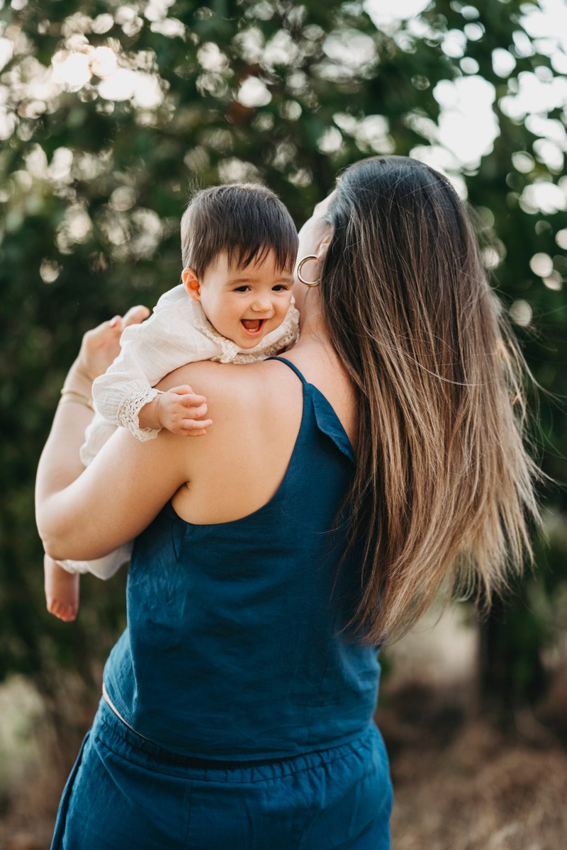 Jelena Milos Dunja i Mila / porodicno fotografisanje. Deciji i porodicni fotograf u Beogradu Oksana Skendzic
