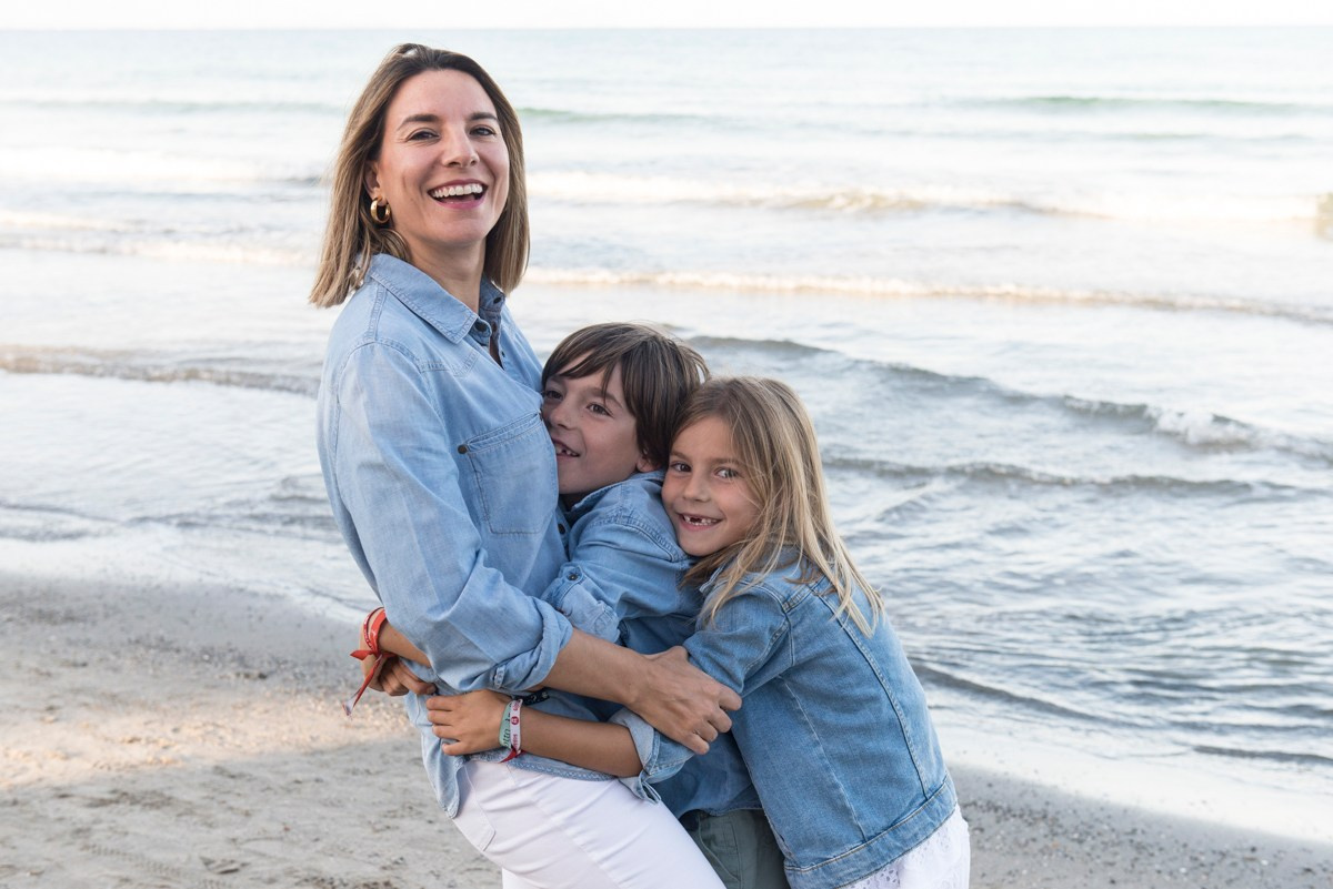 Madres. Fotografia de familias en Alicante Mónica Santonja