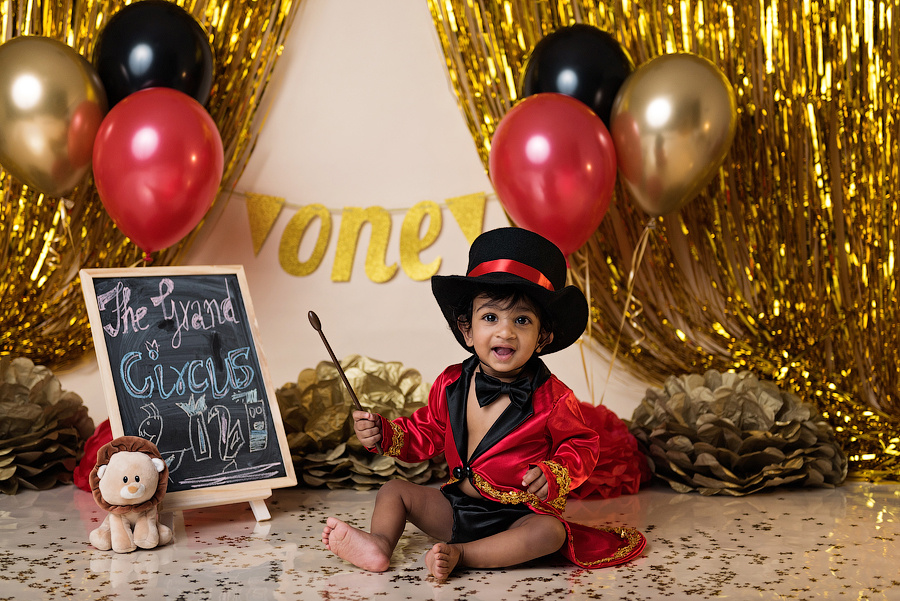 Cake smash session price guide. Newborn and family photographer. Hills District. Sydney