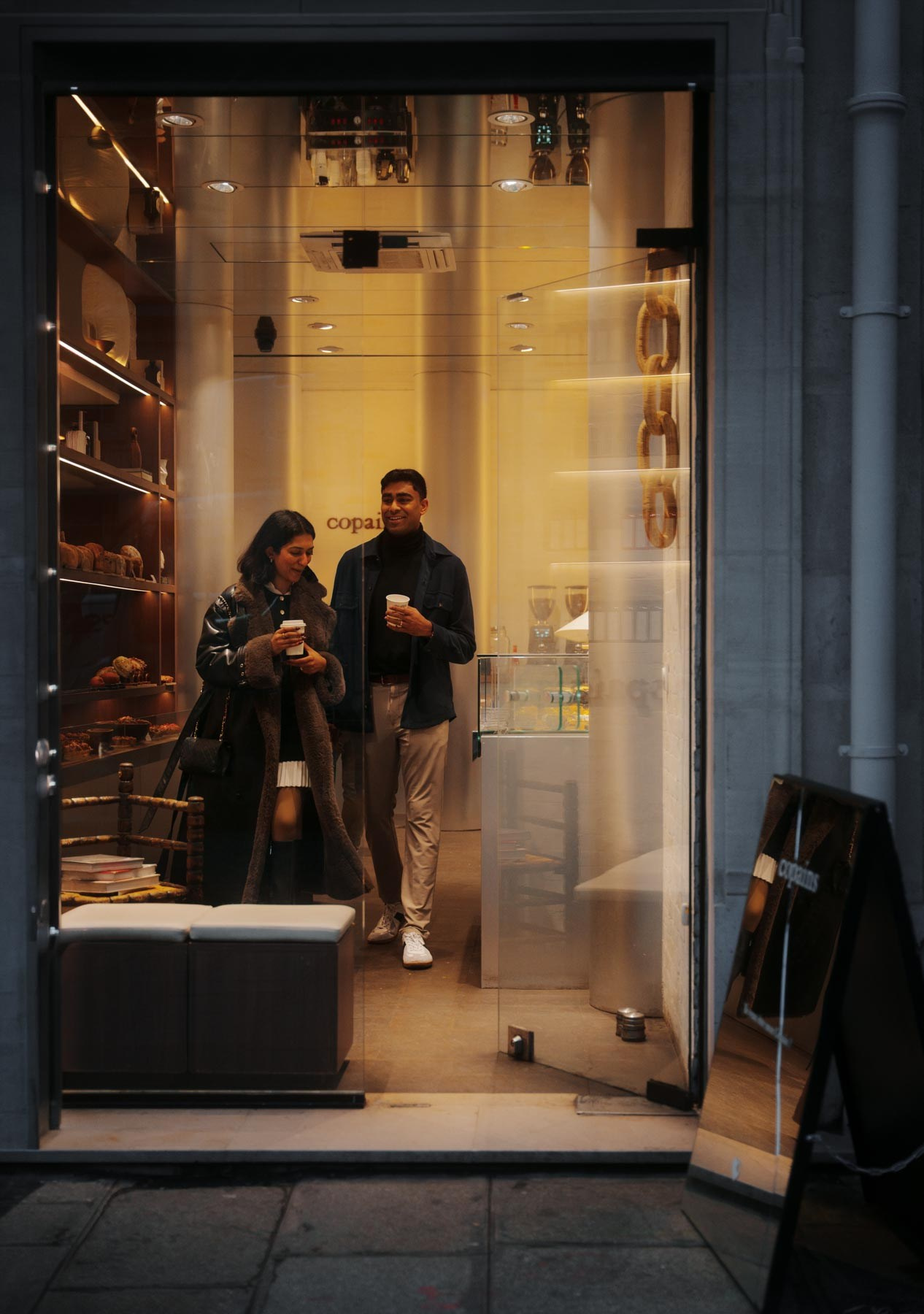 Abi & Sai — Christmas in Paris. Фотограф в Париже Полина Осипова