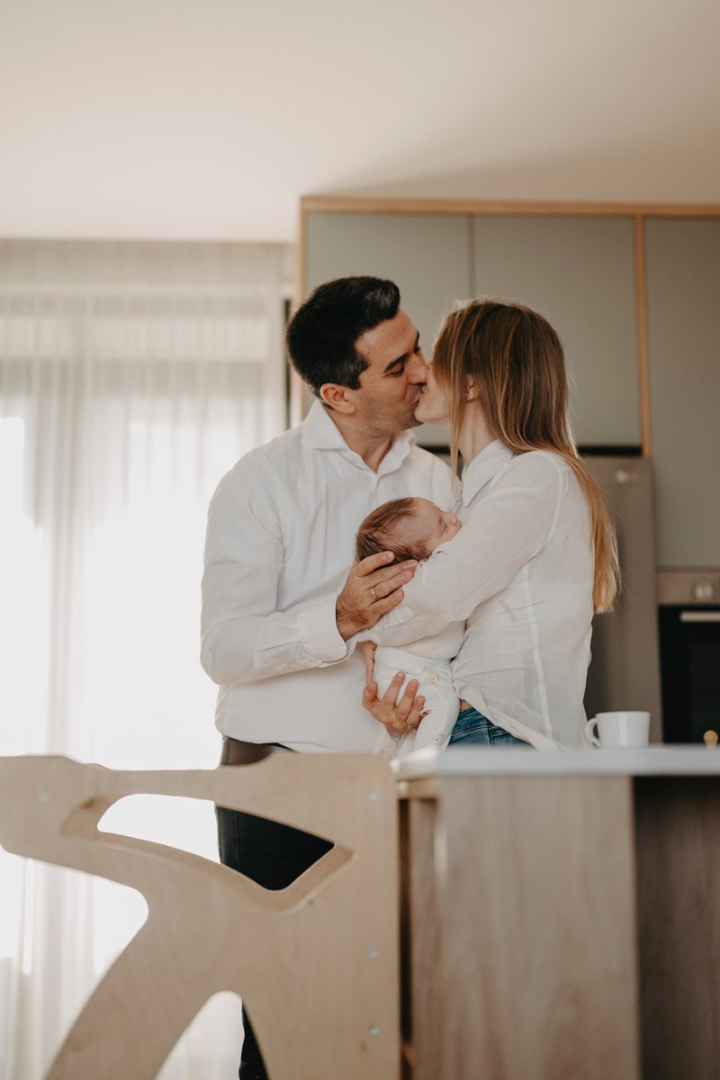 Fotografisanje bebe kod kuce — Milana, Milos, Marko i Mila. Deciji i porodicni fotograf u Beogradu Oksana Skendzic