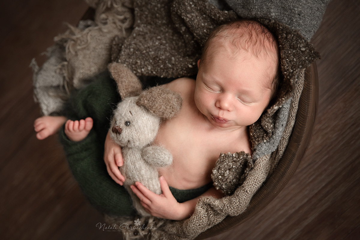 Новонароджені малюки. Дитячий, сімейний, а також newborn фотограф і викладач у Києві Наталія