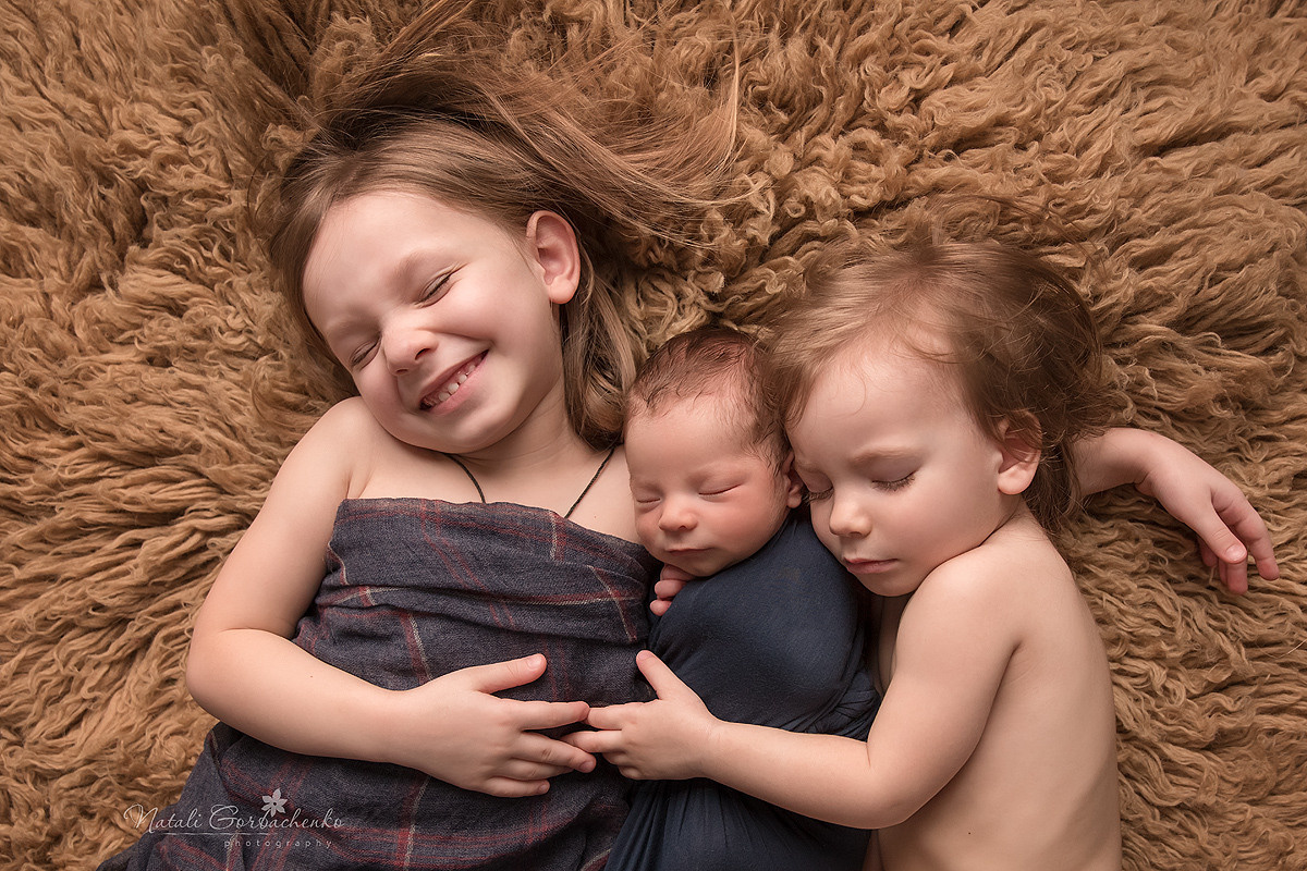 Братья и сестры. Детский, семейный, а также newborn фотограф и преподаватель в Киеве На
