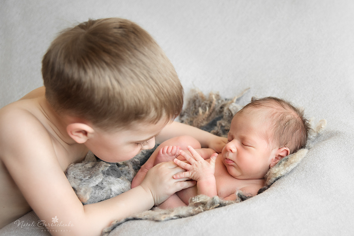 Братья и сестры. Детский, семейный, а также newborn фотограф и преподаватель в Киеве На