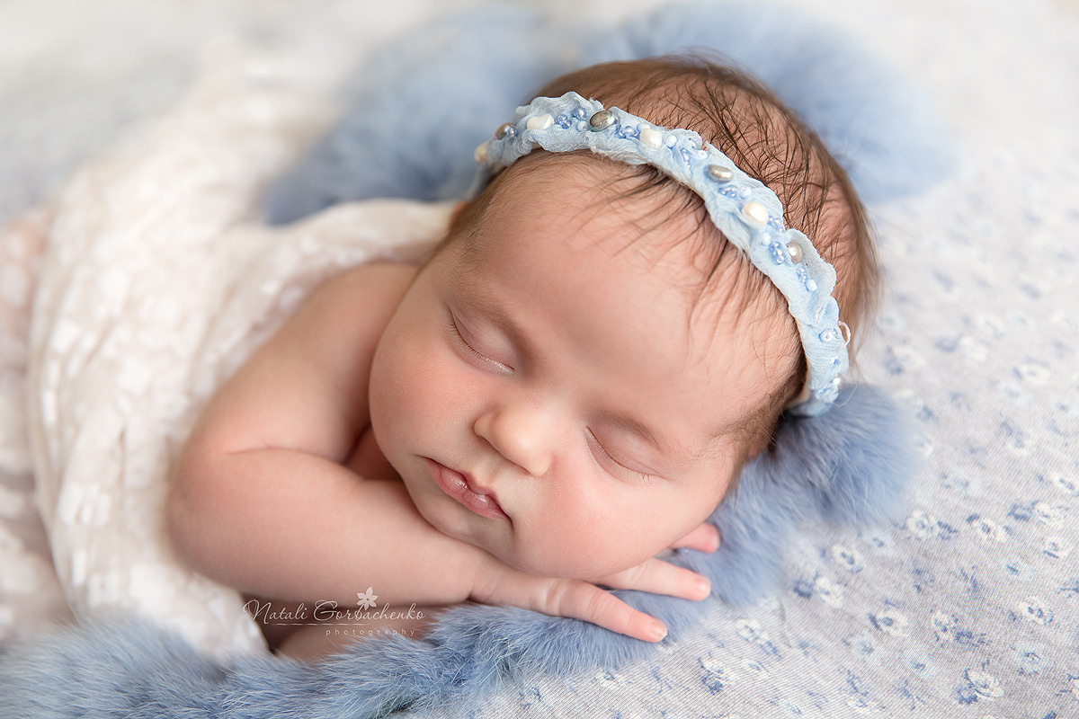Новонароджені малюки. Дитячий, сімейний, а також newborn фотограф і викладач у Києві Наталія