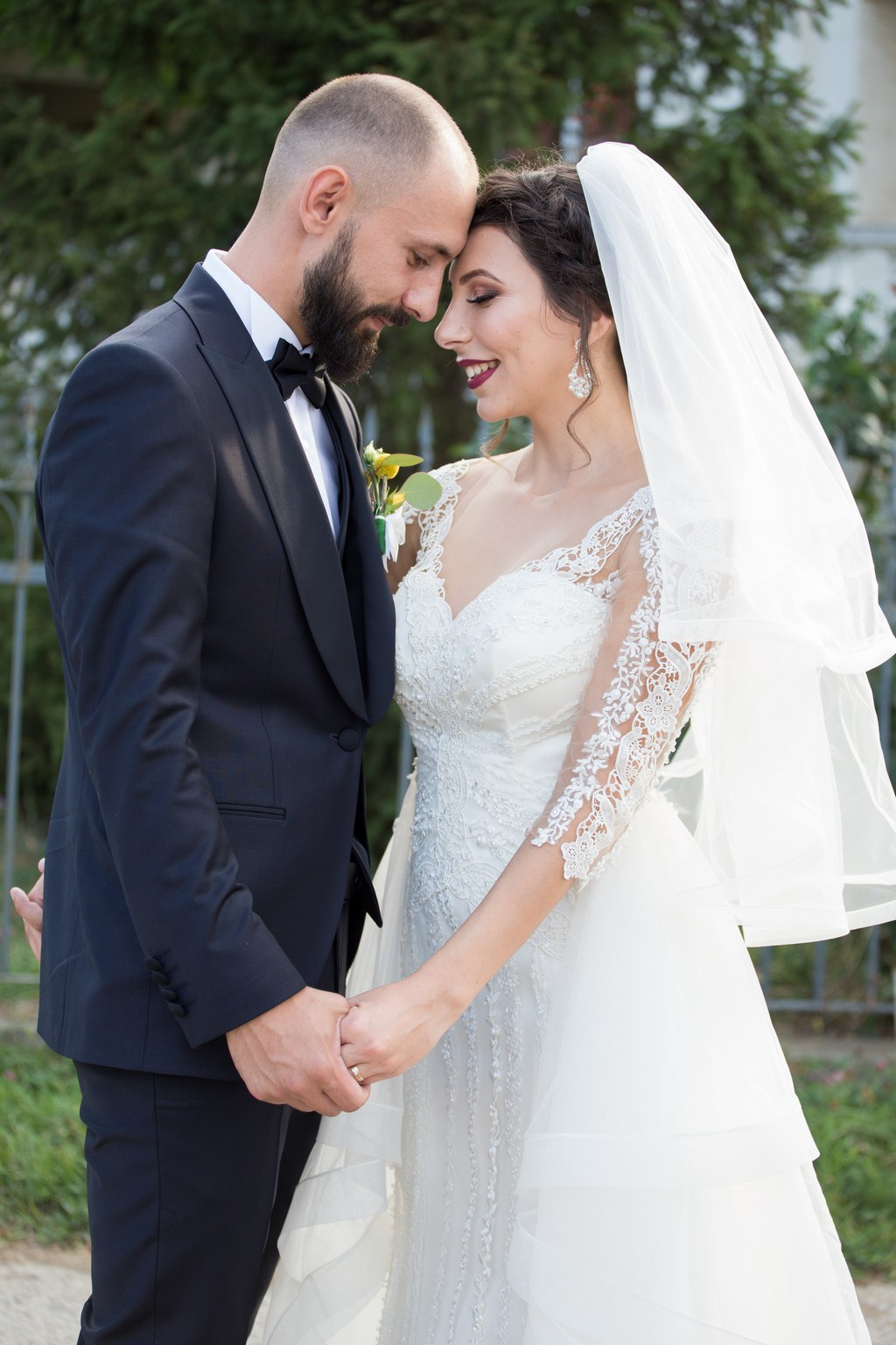 Otilia si Dragos by fotograf nunta Iasi — Eduard Schiopu