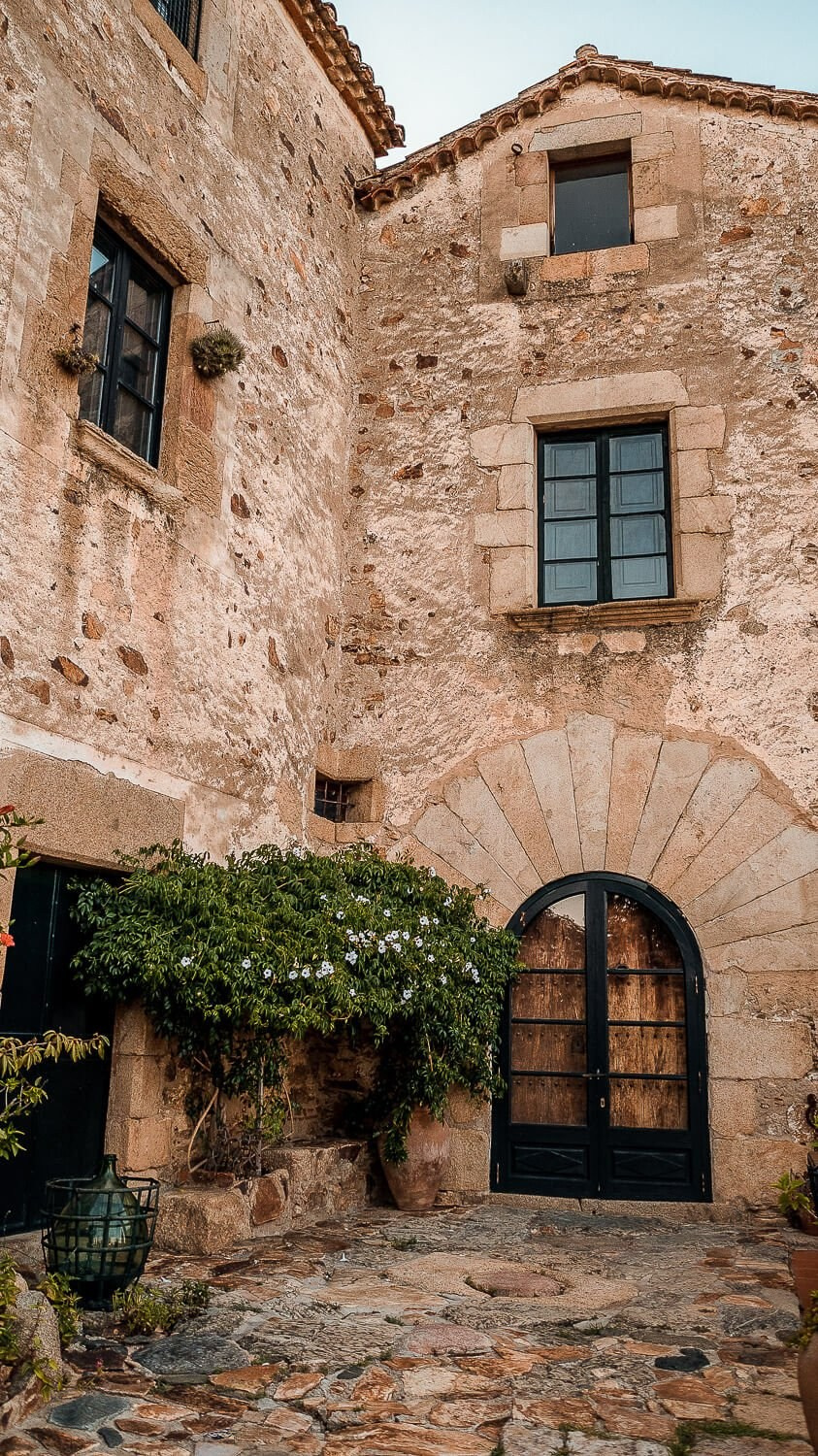 Wedding in Maresme, Barcelona | El Velo Blanco. El Velo Blanco I Wedding Photographers