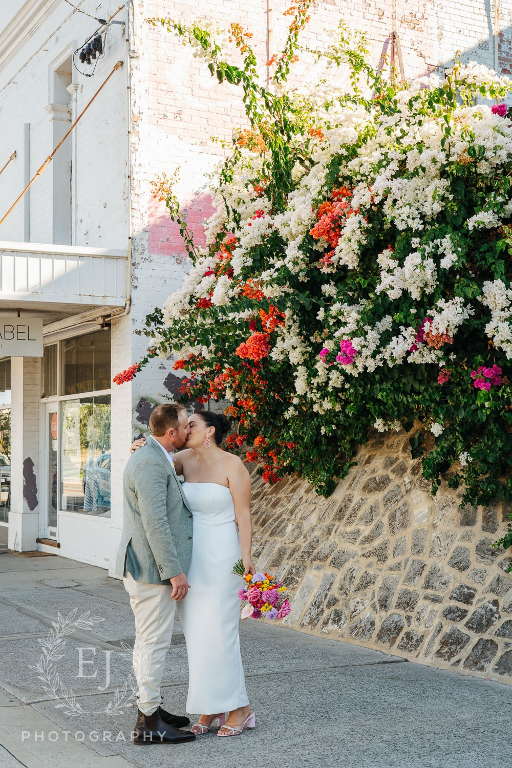 Erika & Stephen — Mosman Park Golf Club. Emma Joy Photography