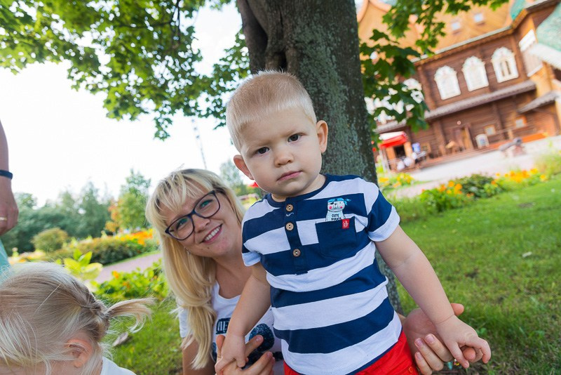 Family photoshoot in the nature, Slovenia. Wedding and Family Photographer in Slovenia
