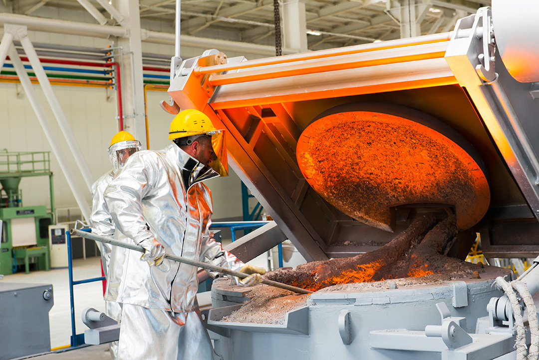 Interyer / Eksteryer. Bakıda fotoqraf Kamran Enceladus