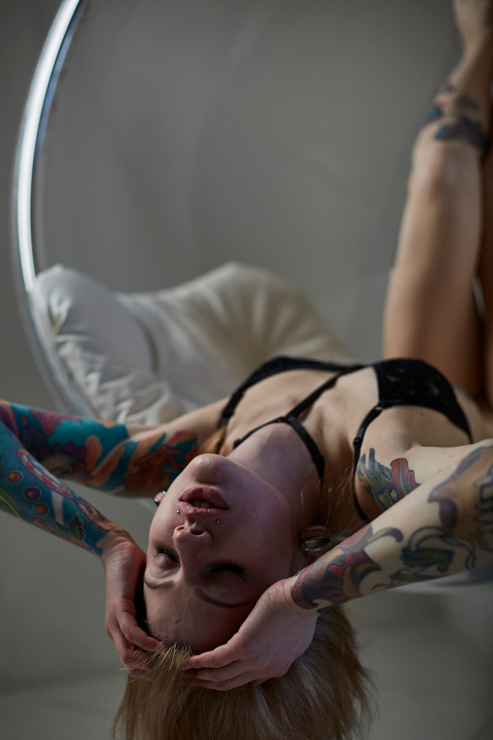 Nude. Photographer in Baku Kamran Enceladus