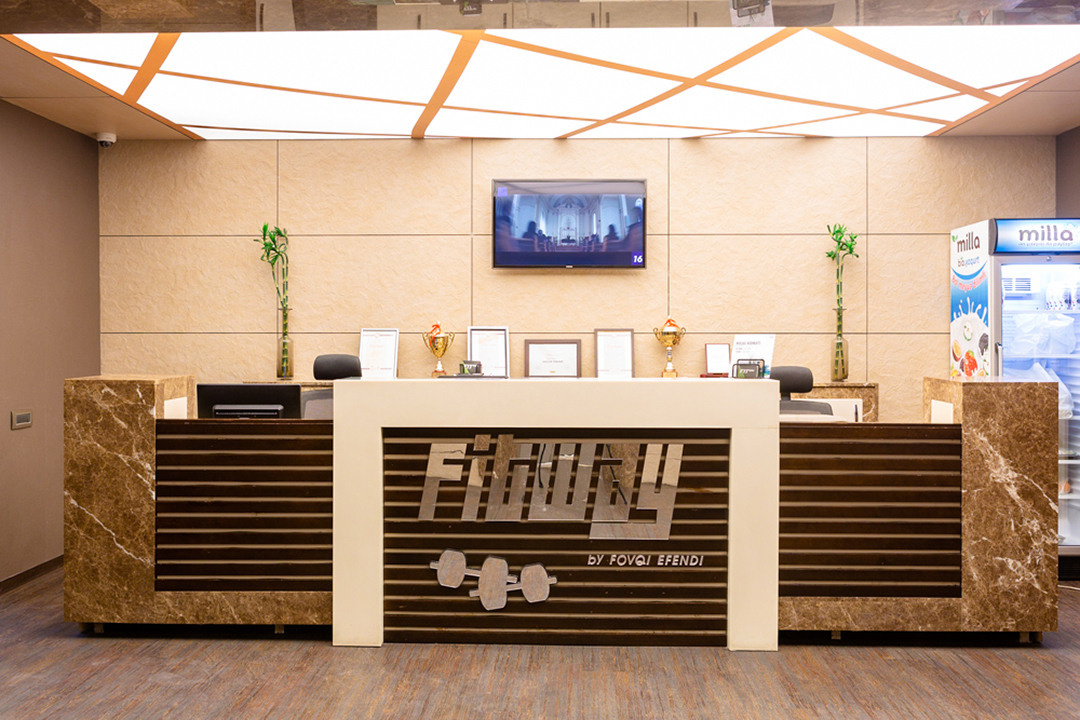 Interyer / Eksteryer. Bakıda fotoqraf Kamran Enceladus