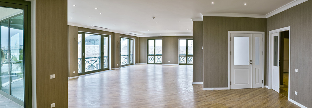 Interyer / Eksteryer. Bakıda fotoqraf Kamran Enceladus