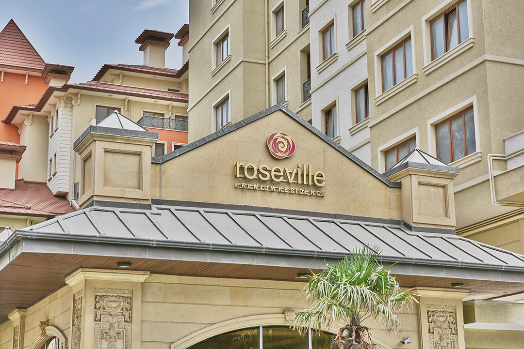 Interyer / Eksteryer. Bakıda fotoqraf Kamran Enceladus