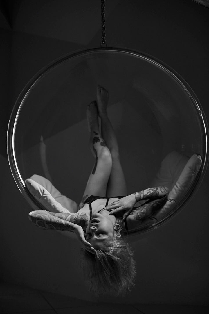 Nude. Photographer in Baku Kamran Enceladus