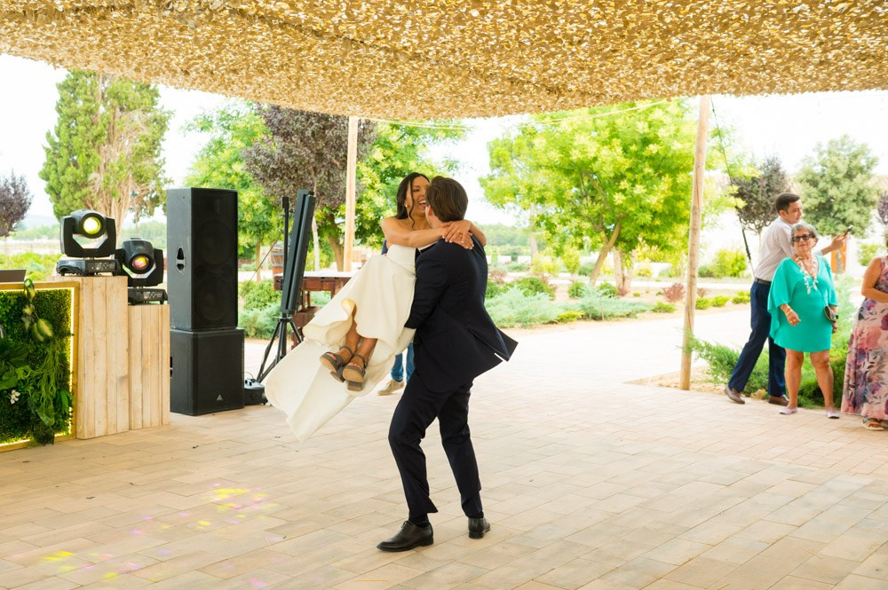 Boda de Alejandra y Javier · Bodega Sierra Norte, Finca Calderón, Requena · Javier Poveda