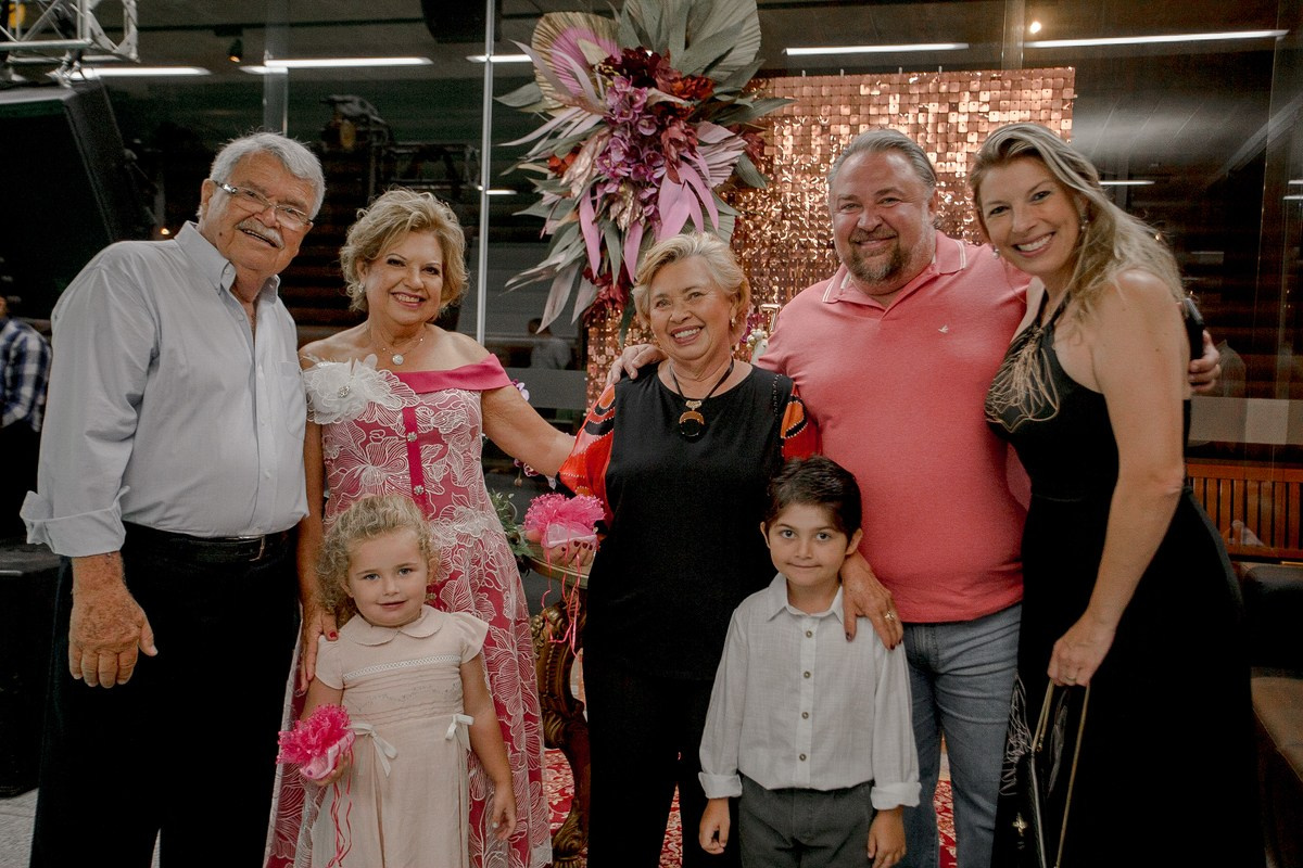 Waldeana - 70 anos. Fotógrafa de Eventos em São Paulo e Sorocaba Kika Damasceno
