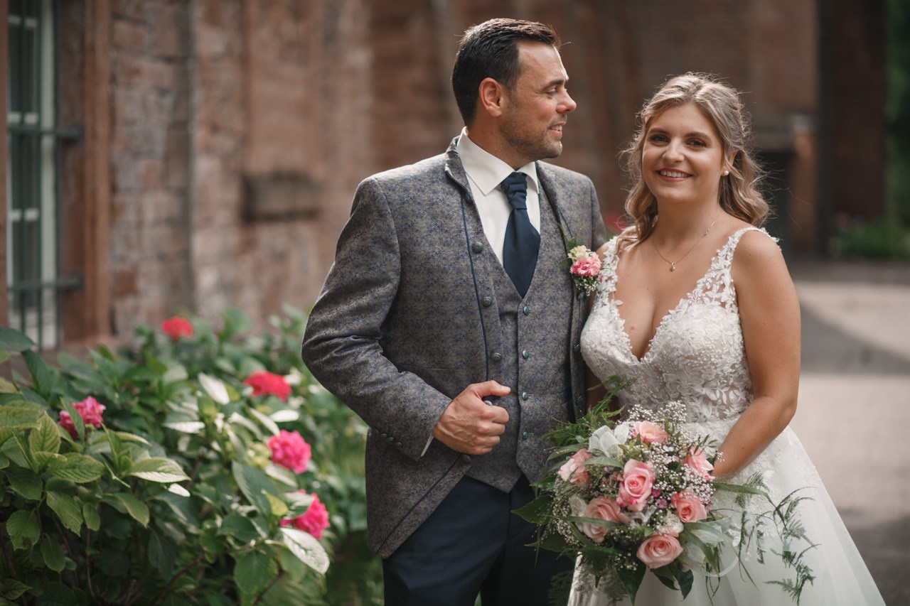 Kirchliche Hochzeit Rheinterrassen Karlsruhe – Noelia & Timo | Hochzeitsfotograf & Videograf