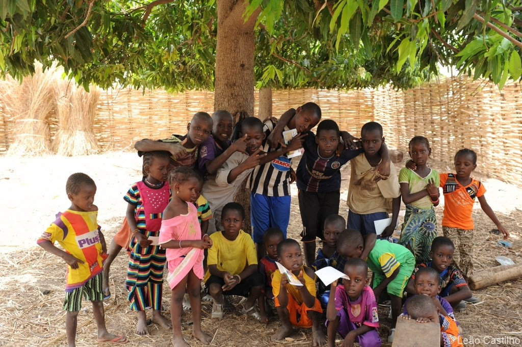Photos of volunteer work at Senegal. Simbahalu